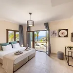 Sunnyvillas: 4br Seafront Villa*private Pool*bw44 Willa
